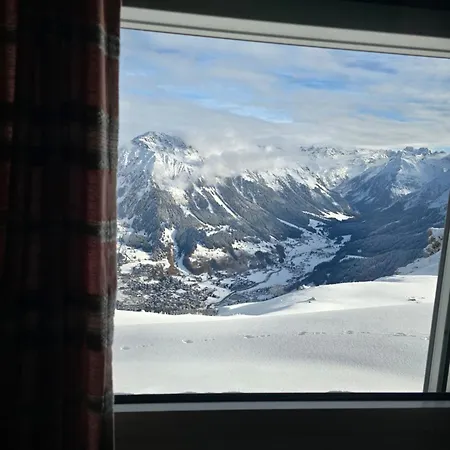 Gotschnagrat Bergrestaurant- Panoramic View * Klosters-Serneus