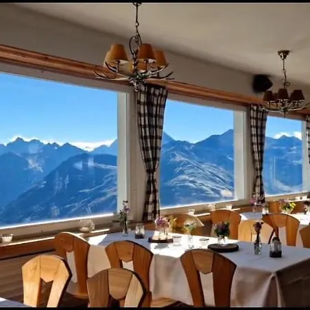 Gotschnagrat Bergrestaurant- Panoramic View * Klosters