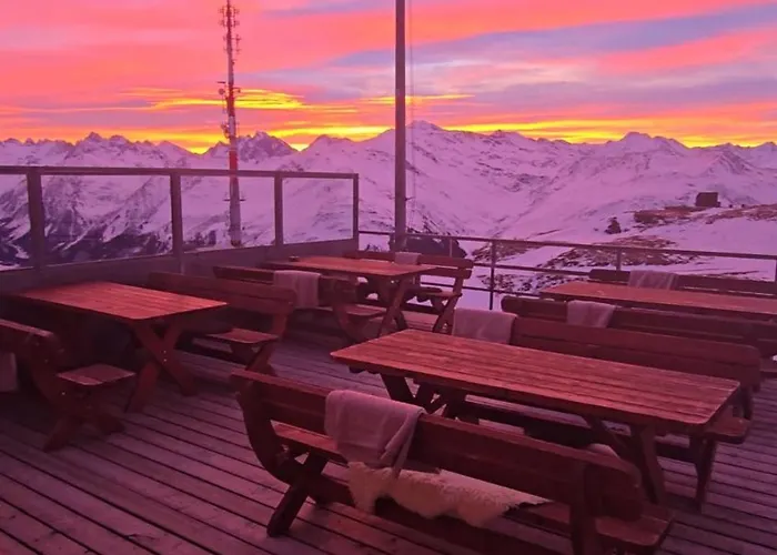 Hostel Gotschnagrat Bergrestaurant- Panoramic View Klosters-Serneus